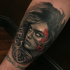 Краска World Famous Tattoo Ink Sarah Miller's Valhalla Portrait Set (16 пигментов)