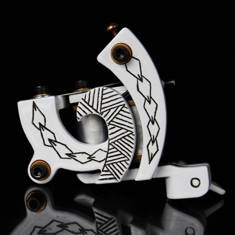 WHITE SNAKE LINER 214